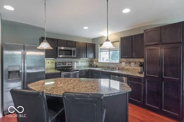 2448 Sandi DR, Avon, IN 46123