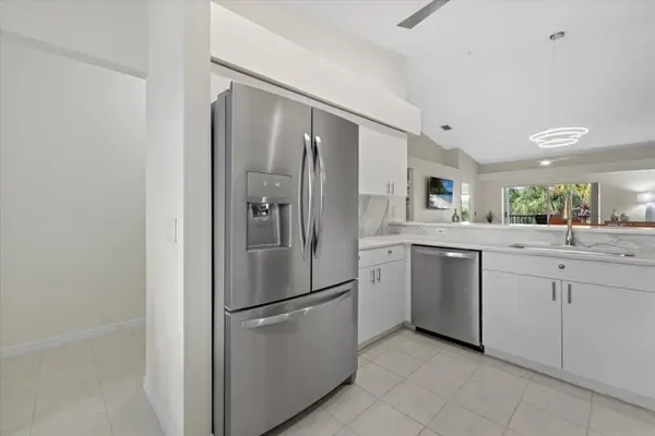 9580 HIGH GATE DR #1822, Sarasota, FL 34238