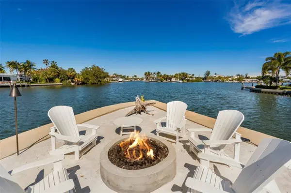 242 OAK AVE, Anna Maria, FL 34216