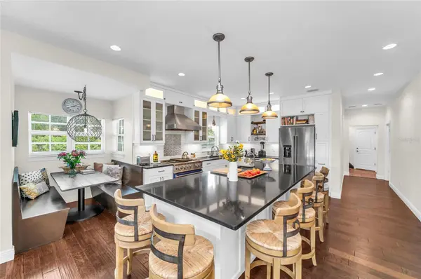 301 PONCE DE LEON AVE, Venice, FL 34285