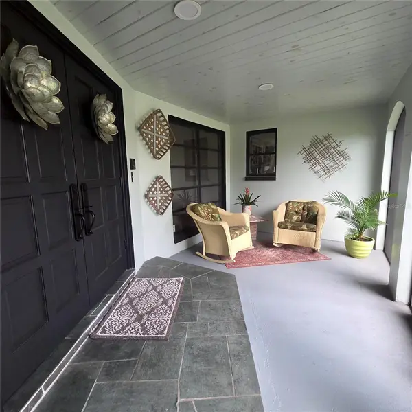 1801 MID OCEAN CIR, Sarasota, FL 34239