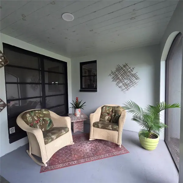 1801 MID OCEAN CIR, Sarasota, FL 34239