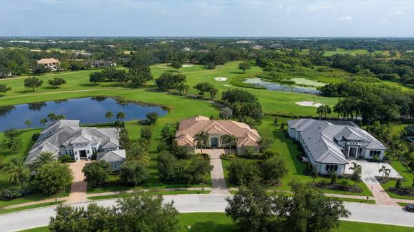 3737 FOUNDERS CLUB DR, Sarasota, FL 34240
