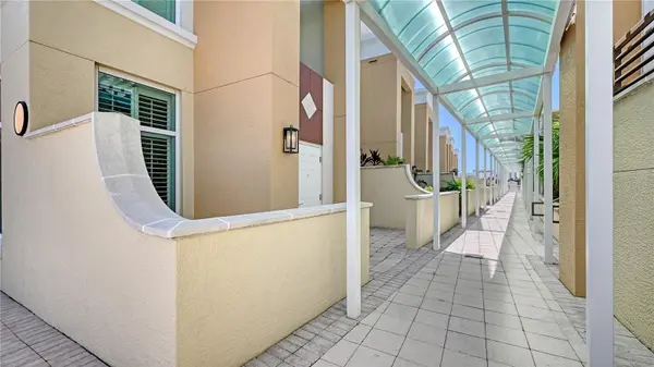 800 N TAMIAMI TRL #321, Sarasota, FL 34236