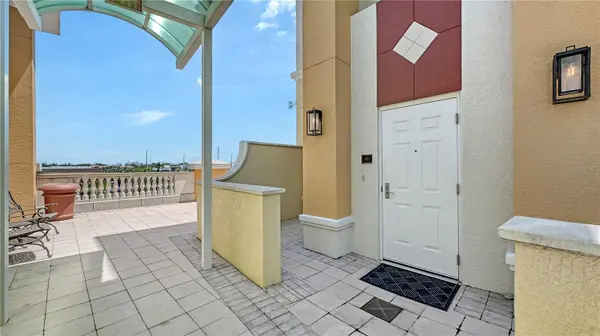 800 N TAMIAMI TRL #321, Sarasota, FL 34236