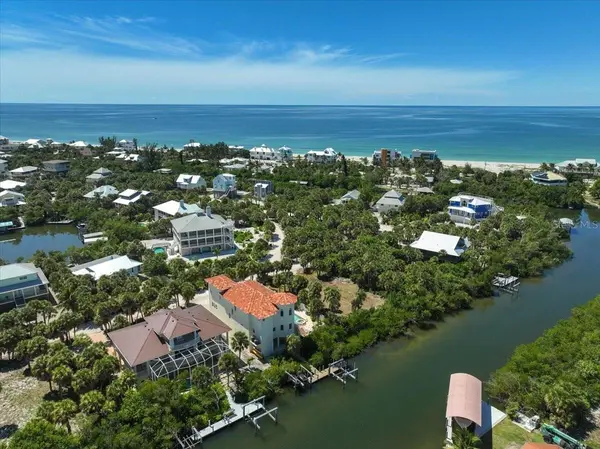61 PALM DR, Placida, FL 33946