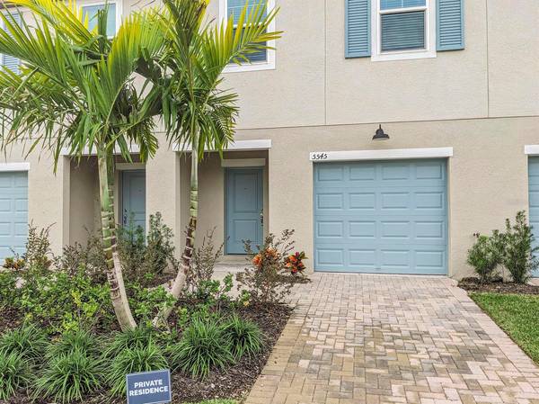 5545 TRIPOLI DR, Palmetto, FL 34221