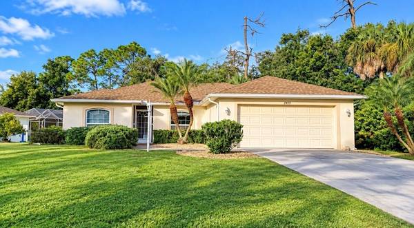 2555 SADNET LN, North Port, FL 34286
