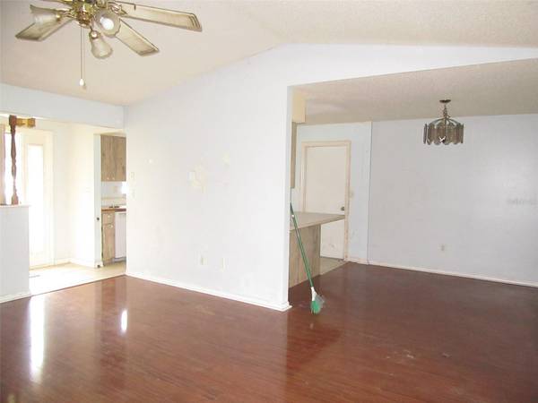 2256 LION TER, Port Charlotte, FL 33952