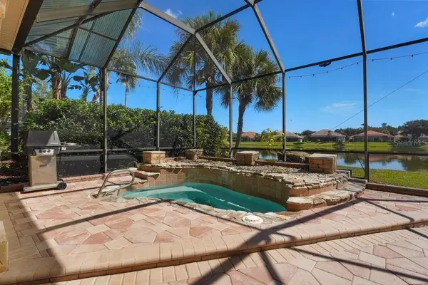 56 OAK VIEW CIR W, Palm Coast, FL 32137
