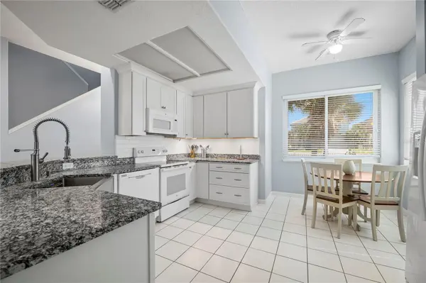 7094 N OCEAN SHORE BLVD, Palm Coast, FL 32137