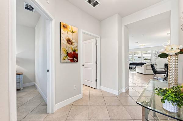 5264 SAPLING SPROUT DR, Orlando, FL 32829