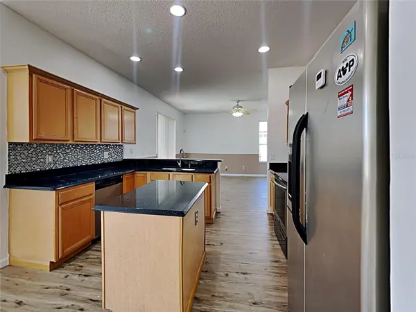 728 HARDWOOD CIR, Orlando, FL 32828