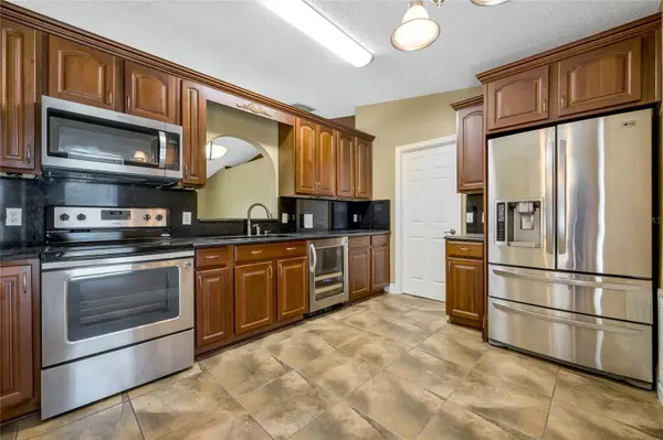 1966 CORNER SCHOOL DR, Orlando, FL 32820