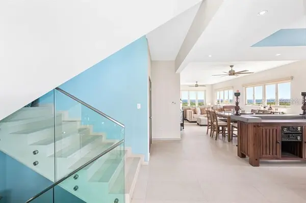 * SHELL CASTLE CLUB #86, Humacao, PR 00791