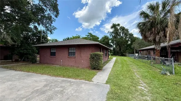 210 N LONE OAK DR #1, Leesburg, FL 34748