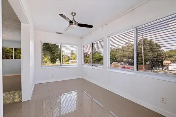 4801 S 14TH AVE, St Petersburg, FL 33711