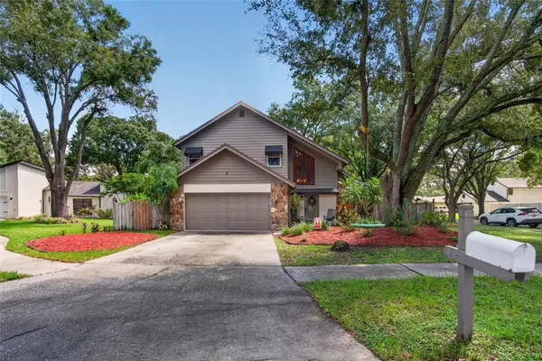 3721 VILLAGE ESTATES PL, Tampa, FL 33618