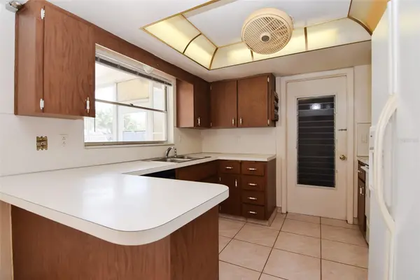 13594 MONALEE AVE, Seminole, FL 33776