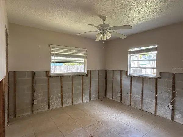 1841 SHORE ACRES BLVD NE, St Petersburg, FL 33703