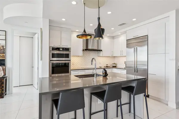 100 1ST AVE N #3806, St Petersburg, FL 33701