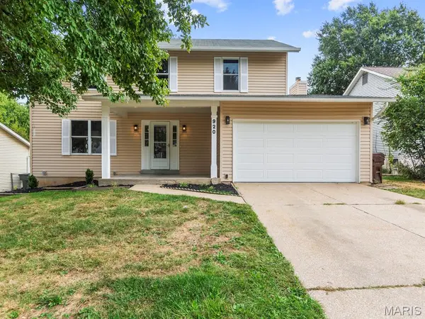 920 Blake CT, St Peters, MO 63376