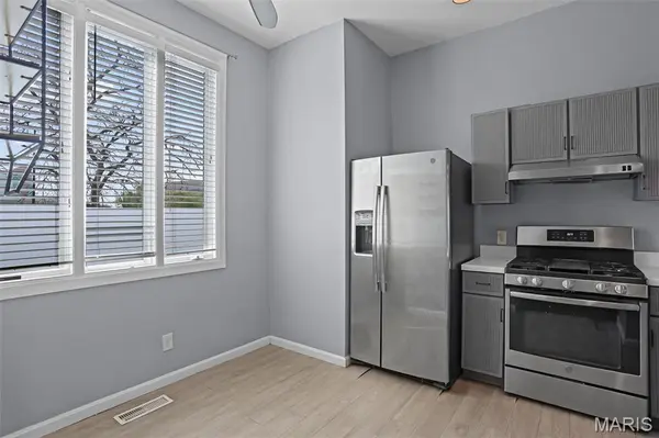 10 Columbus Square DR, St Louis, MO 63101