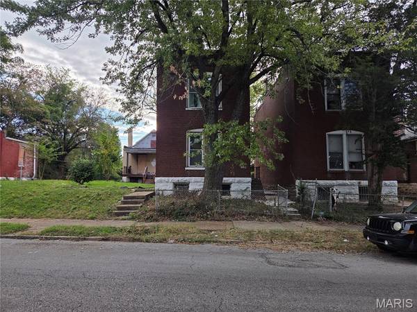 4452 S Compton AVE, St Louis, MO 63111