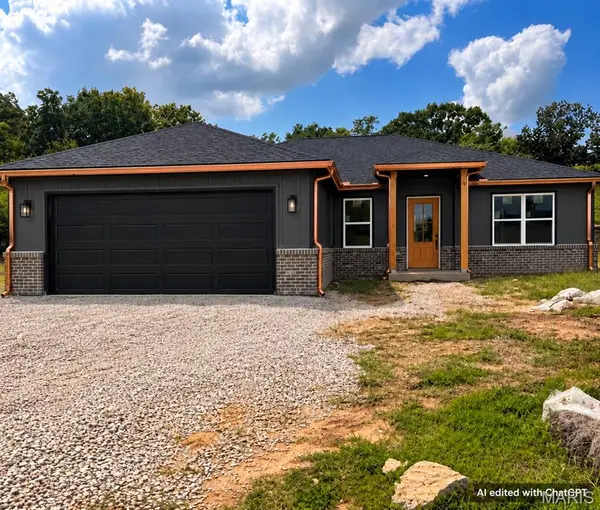 959 Rifle DR, Cape Girardeau, MO 63701