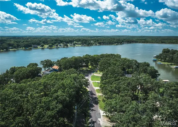 777 Squaw Road, Cuba, MO 65453