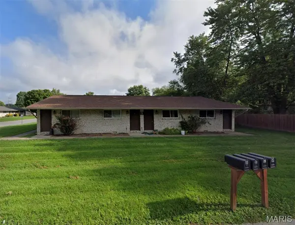 5 SARPY RD #C, Belleville, IL 62221