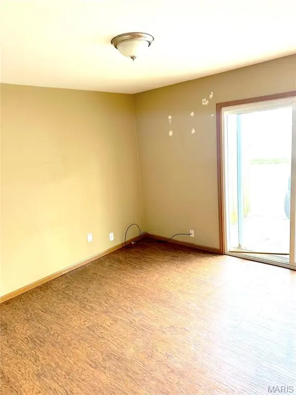5 SARPY RD #C, Belleville, IL 62221