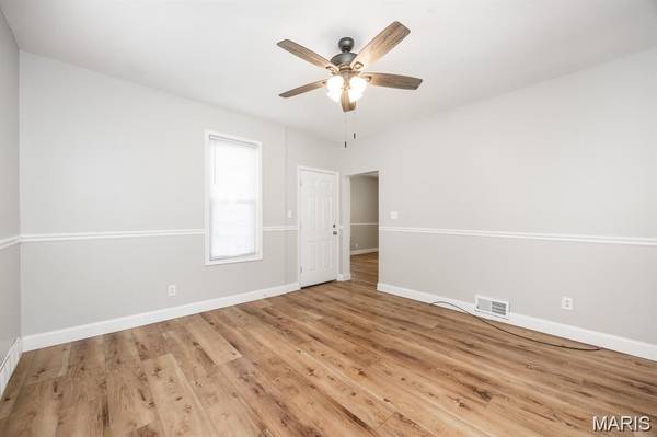 415 S OAK ST, O'fallon, IL 62269