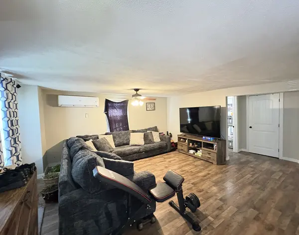 402 S Elm ST, Cambria, IL 62915