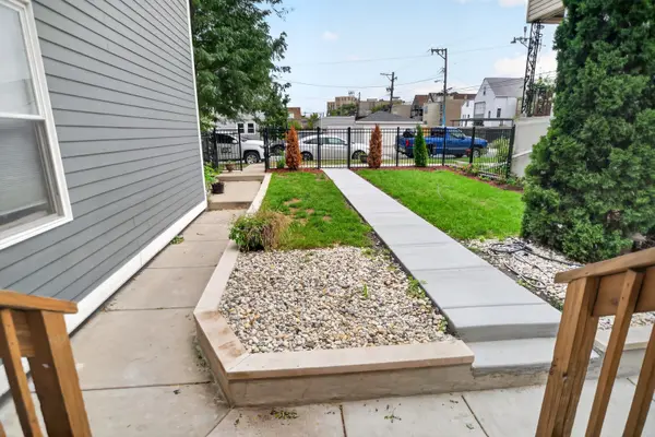 2818 N Drake AVE, Chicago, IL 60618