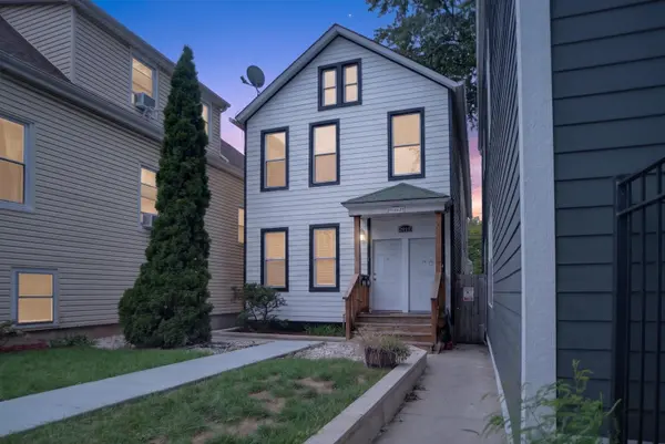 2818 N Drake AVE, Chicago, IL 60618