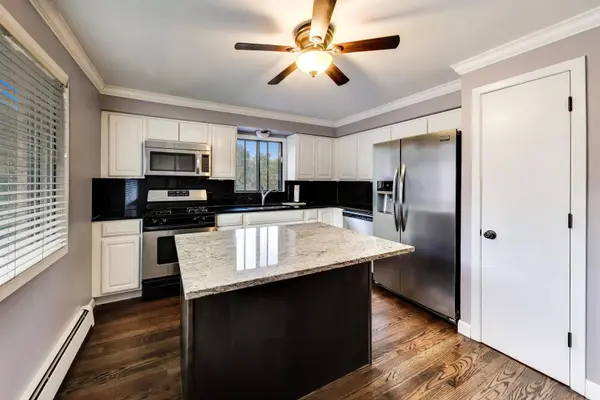 6841 N Northwest HWY #3C, Chicago, IL 60631