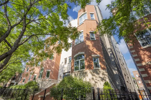 2625 N Ashland AVE #1A, Chicago, IL 60614