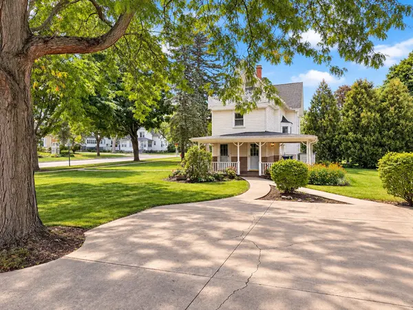 125 S Maple ST, Itasca, IL 60143