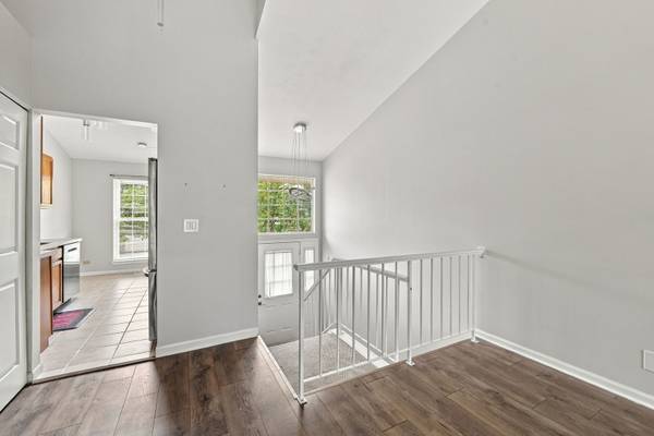 2651 S Cedar Glen DR, Arlington Heights, IL 60005