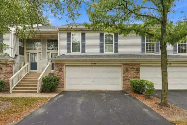 2651 S Cedar Glen DR, Arlington Heights, IL 60005