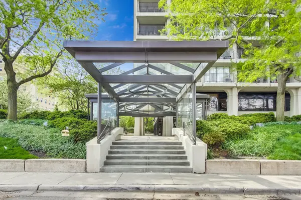 1960 N Lincoln Park West #2601, Chicago, IL 60614