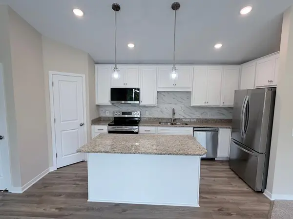 17703 Empire TRL, Lakeville, MN 55044