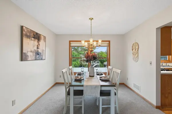 1781 Brighton TRL, Woodbury, MN 55125