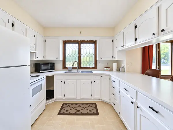 821 3rd AVE NE, Staples, MN 56479