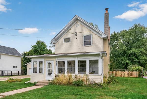 423 Greeley ST N, Stillwater, MN 55082