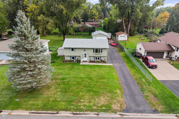 680 Hiawatha AVE, Vadnais Heights, MN 55127