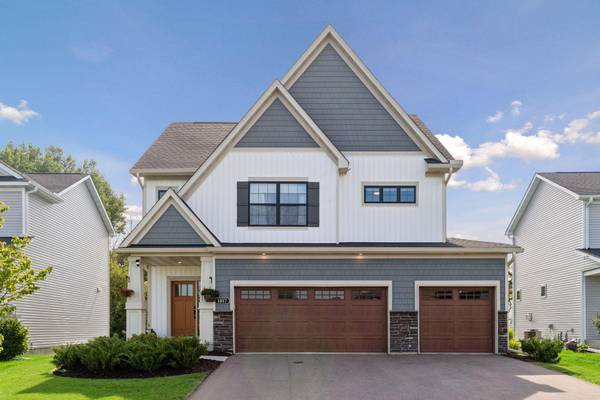 1017 Fabel LN, Waconia, MN 55387