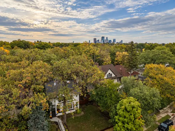 2510 W 22nd ST, Minneapolis, MN 55405