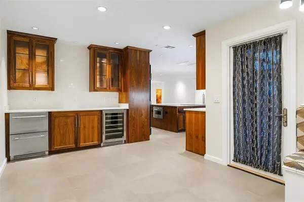 1708 Randel RD, Nichols Hills, OK 73116